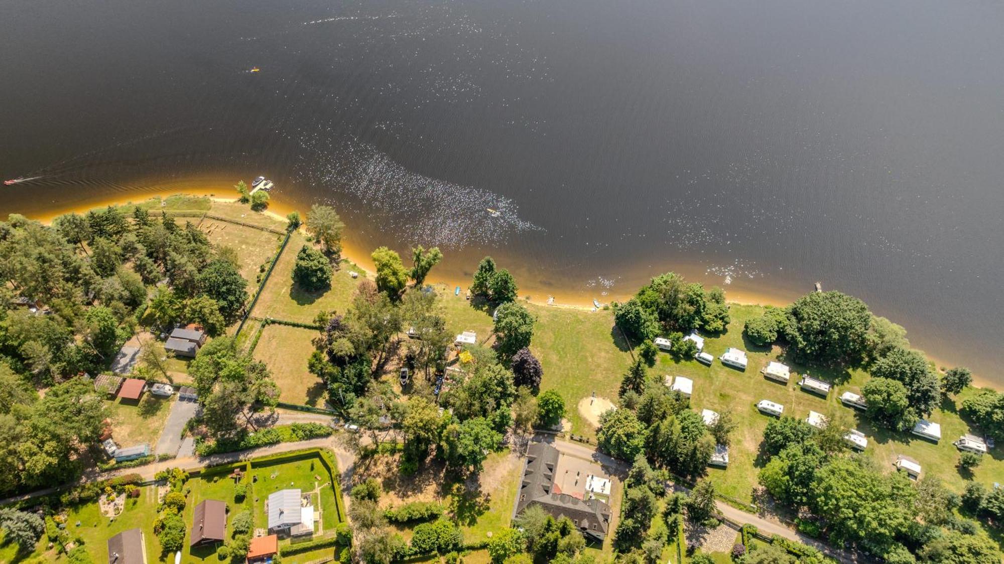 Tiche Misto Glamping Hotel Slapy  Bagian luar foto