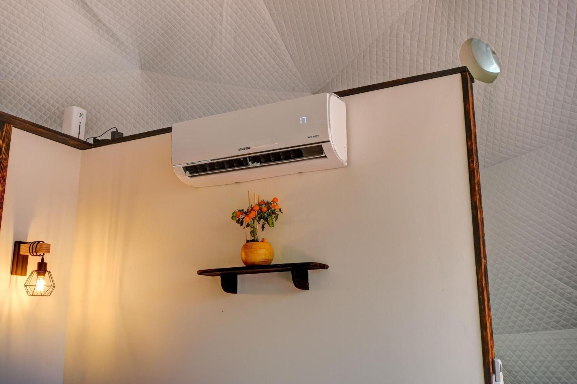 Tiche Misto Glamping Hotel Slapy  Bagian luar foto
